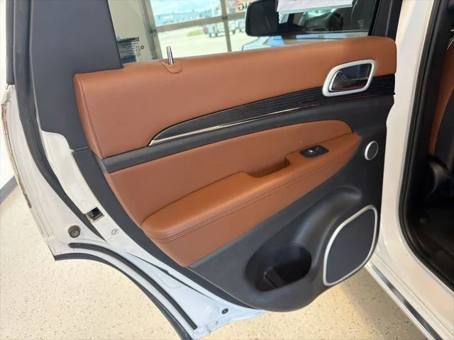 Used 2021 White Jeep Summit image 43