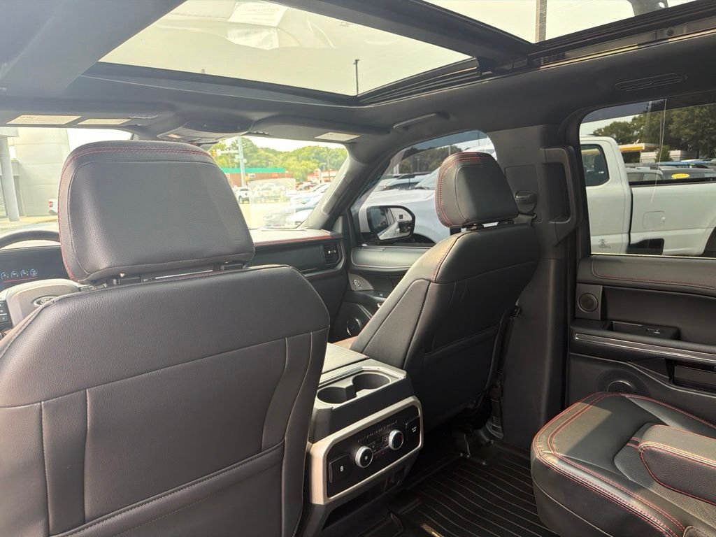 Used 2022 White Ford Limited image 26