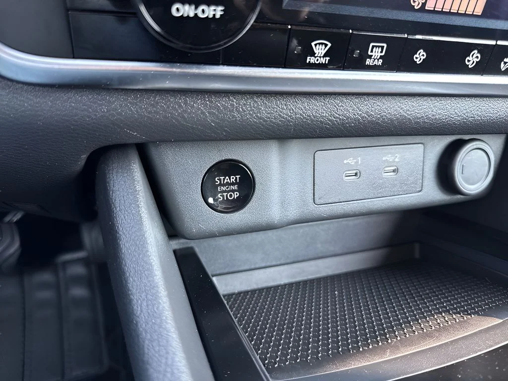 Used 2025 Gray Nissan SV image 21