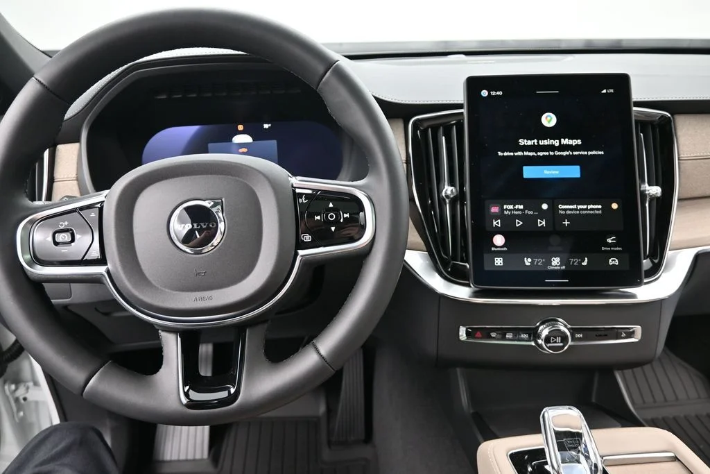 New 2026 Crystal White Volvo Plus image 11