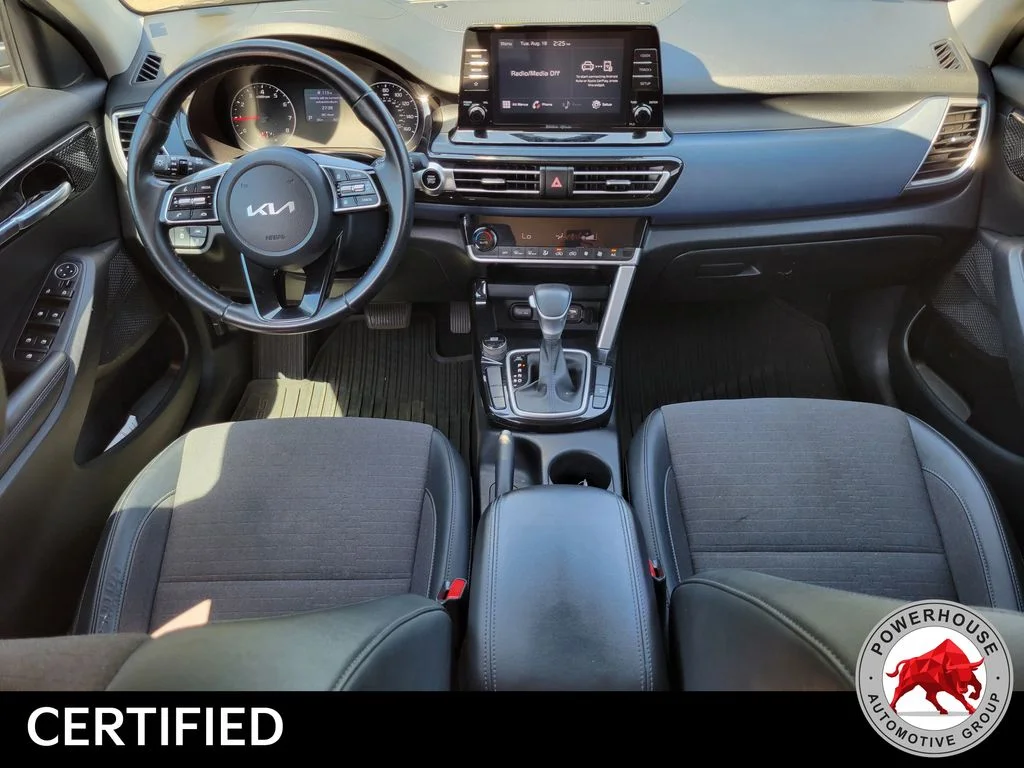 Used 2023 Black Kia S image 17