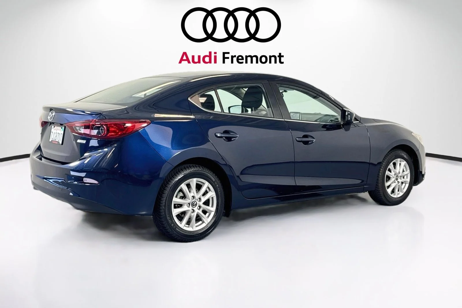 Used 2015 Deep Crystal Blue Mica Mazda i Touring image 5