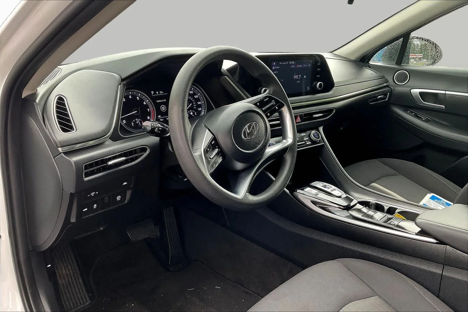 Used 2022 Quartz White Hyundai SEL image 17