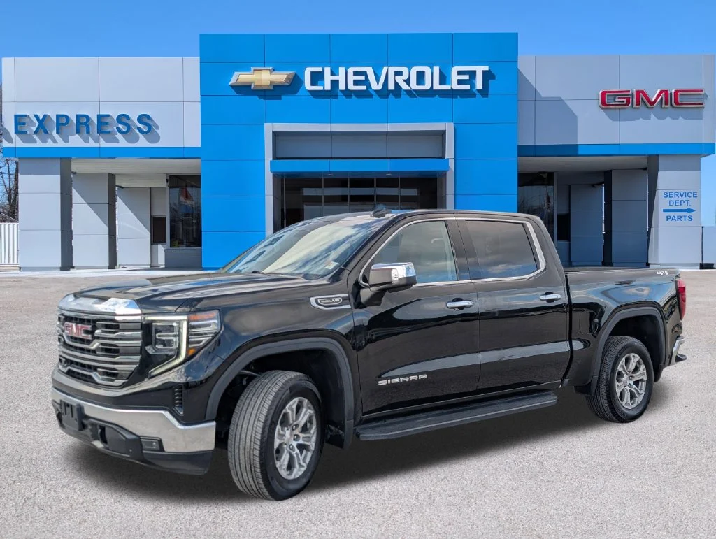 Used 2024 Black GMC SLT image 7
