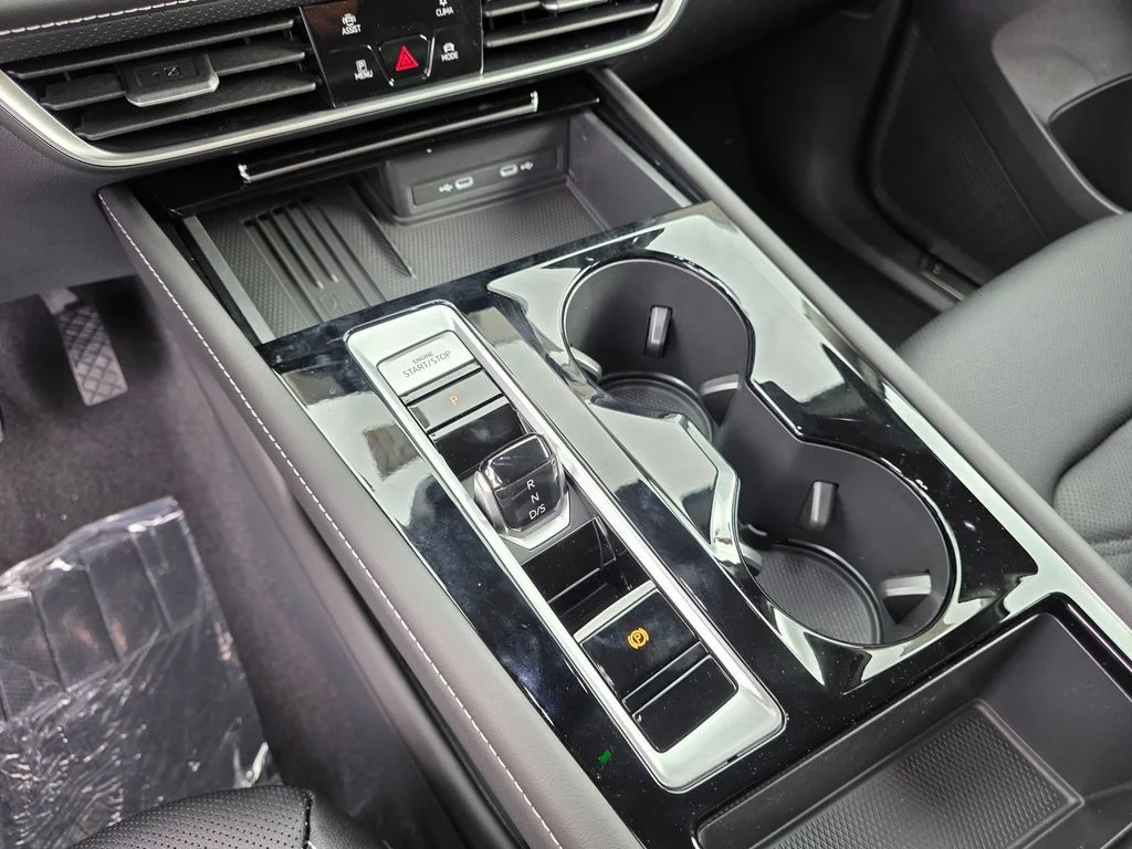 New 2026 Deep Black Pearl Volkswagen SE w/Technology image 20