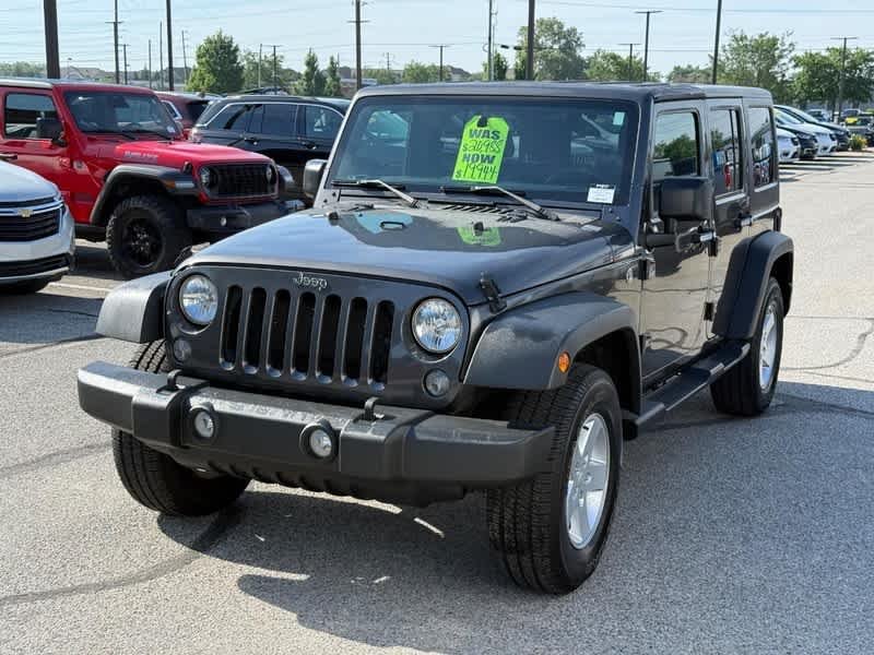 Used 2018 Granite Crystal Metallic Clearcoat Jeep Sport S image 8