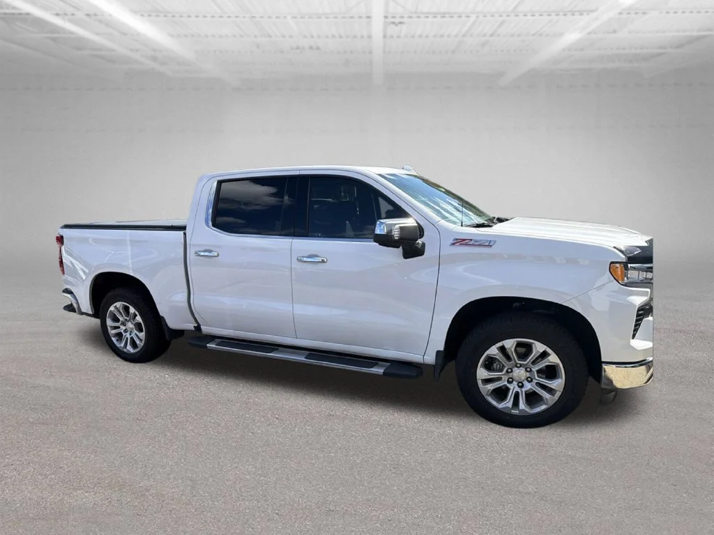 Used 2024 White Chevrolet LTZ image 18