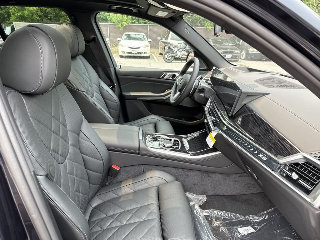 New 2026 Black BMW xDrive40i image 25