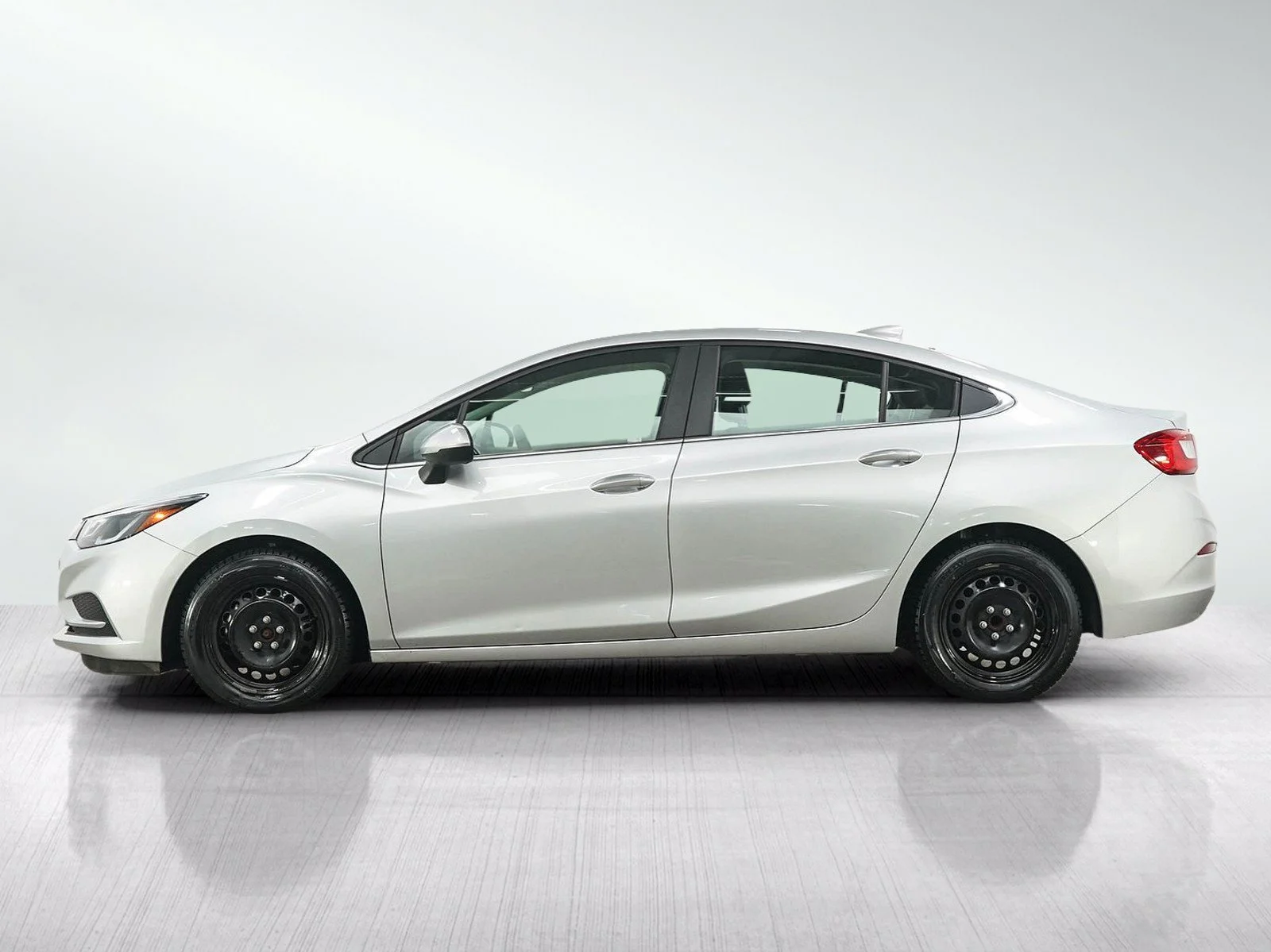 Used 2016 Chevrolet Cruze LT with VIN 1G1BE5SM2G7322978 for sale in Roseville, Minnesota