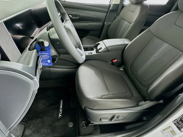 New 2026 Hyundai TUCSON SEL