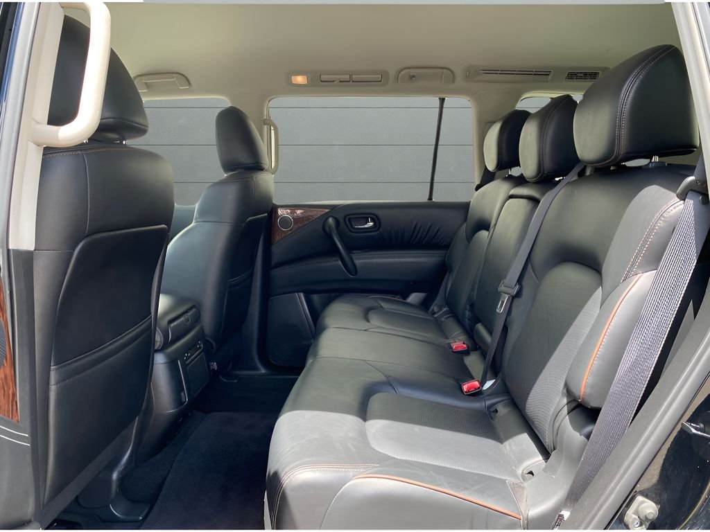 Used 2020 Super Black Nissan SL image 15