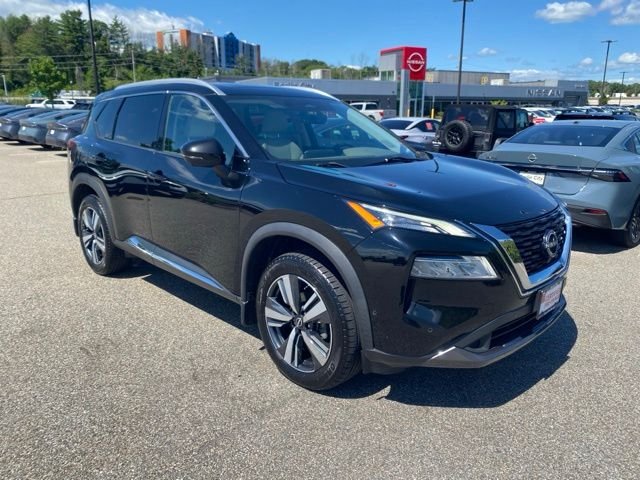 Used 2023 Super Black Nissan SL image 28