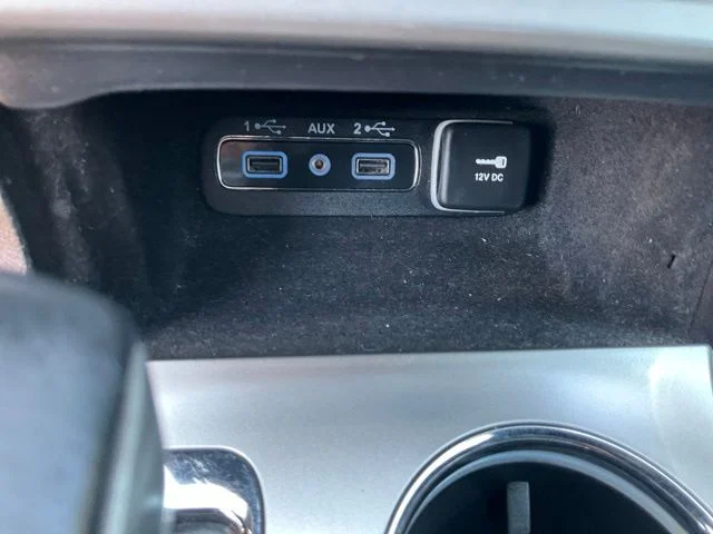 Used 2019 White Jeep Altitude image 18