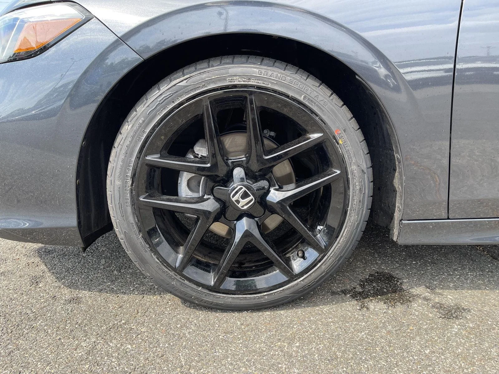 Used 2025 Meteorite Gray Metallic Honda Sport image 21