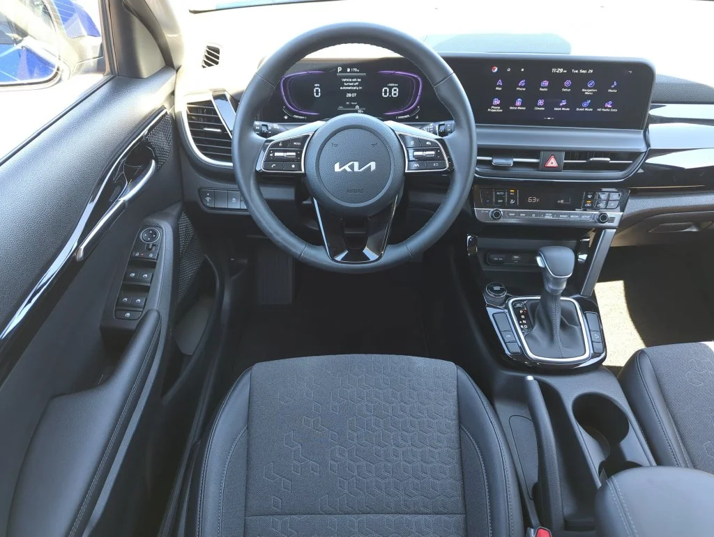 Used 2025 Blue Kia S image 14