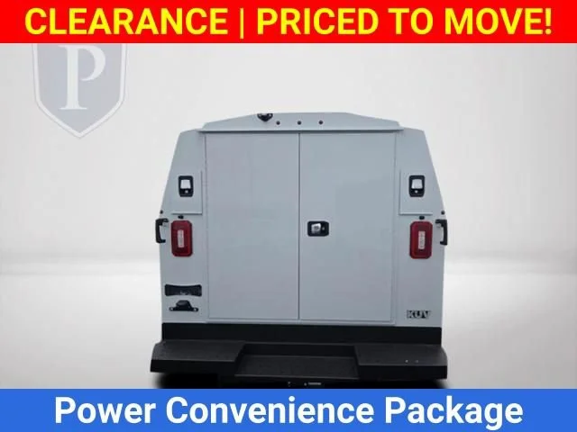 New 2025 Summit White Chevrolet 1WT image 6