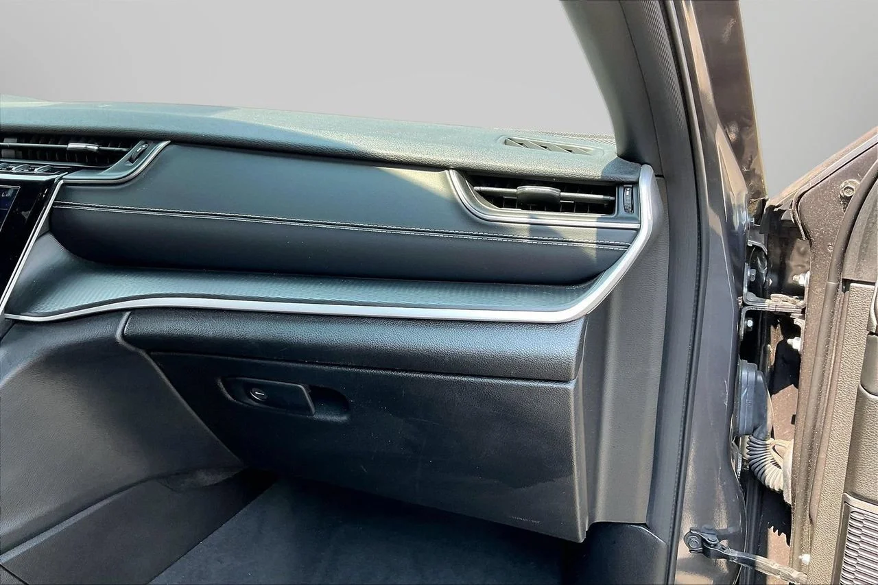 Used 2023 Gray Jeep Altitude X image 19