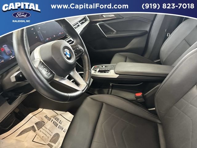 Used 2023 Gray BMW xDrive28i image 19