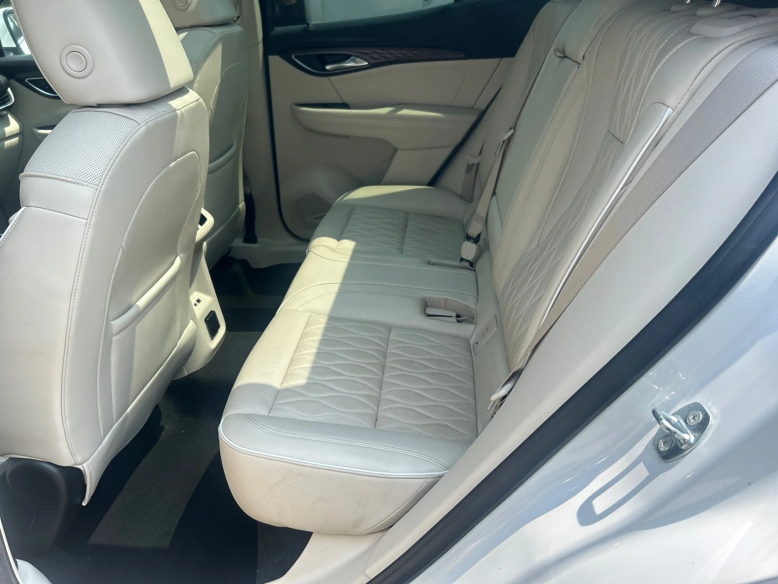 Used 2023 White Buick Avenir image 13