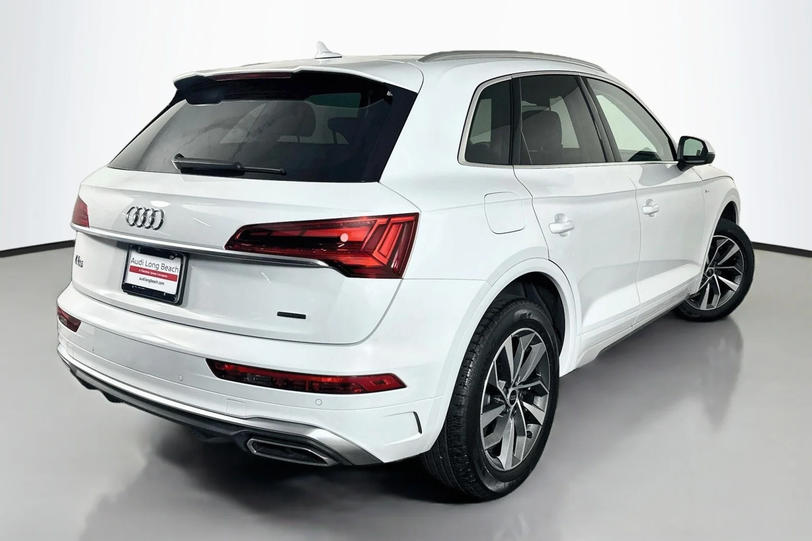 Used 2023 Glacier White Metallic Audi S line Premium image 13