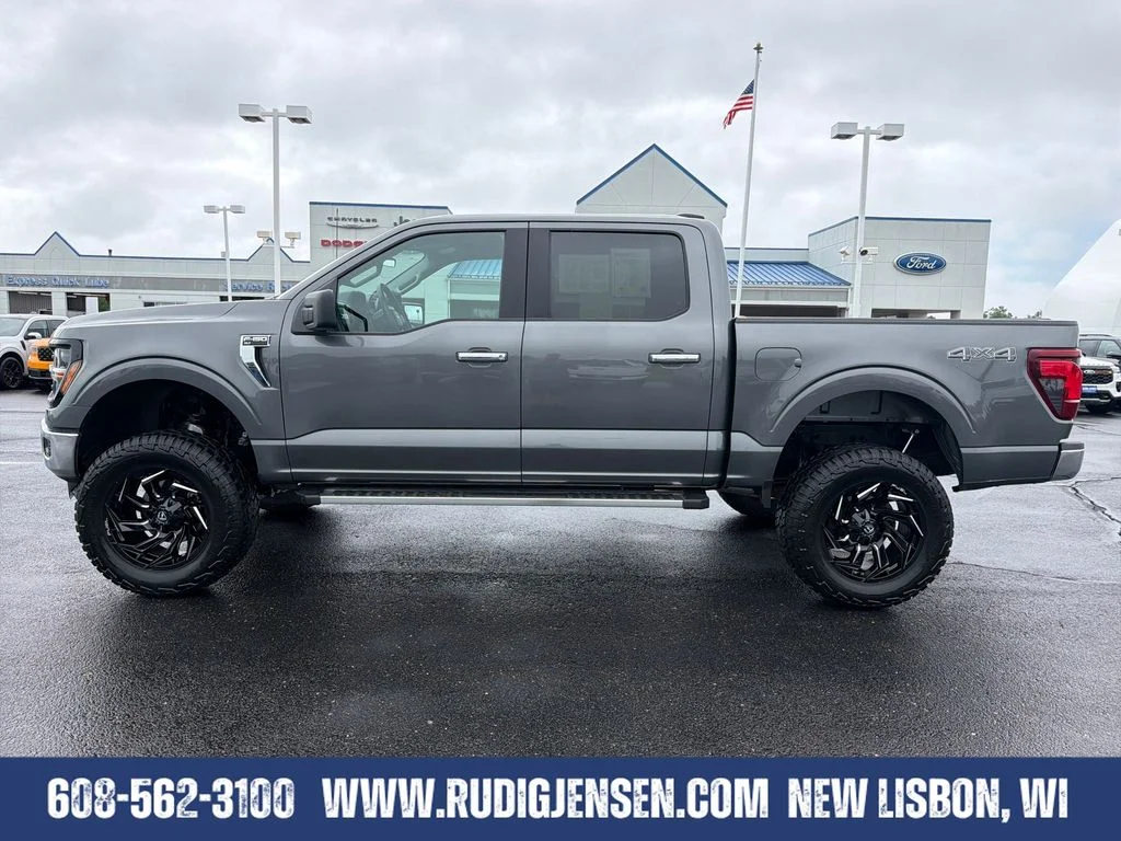 Used 2025 Gray Ford XLT image 2
