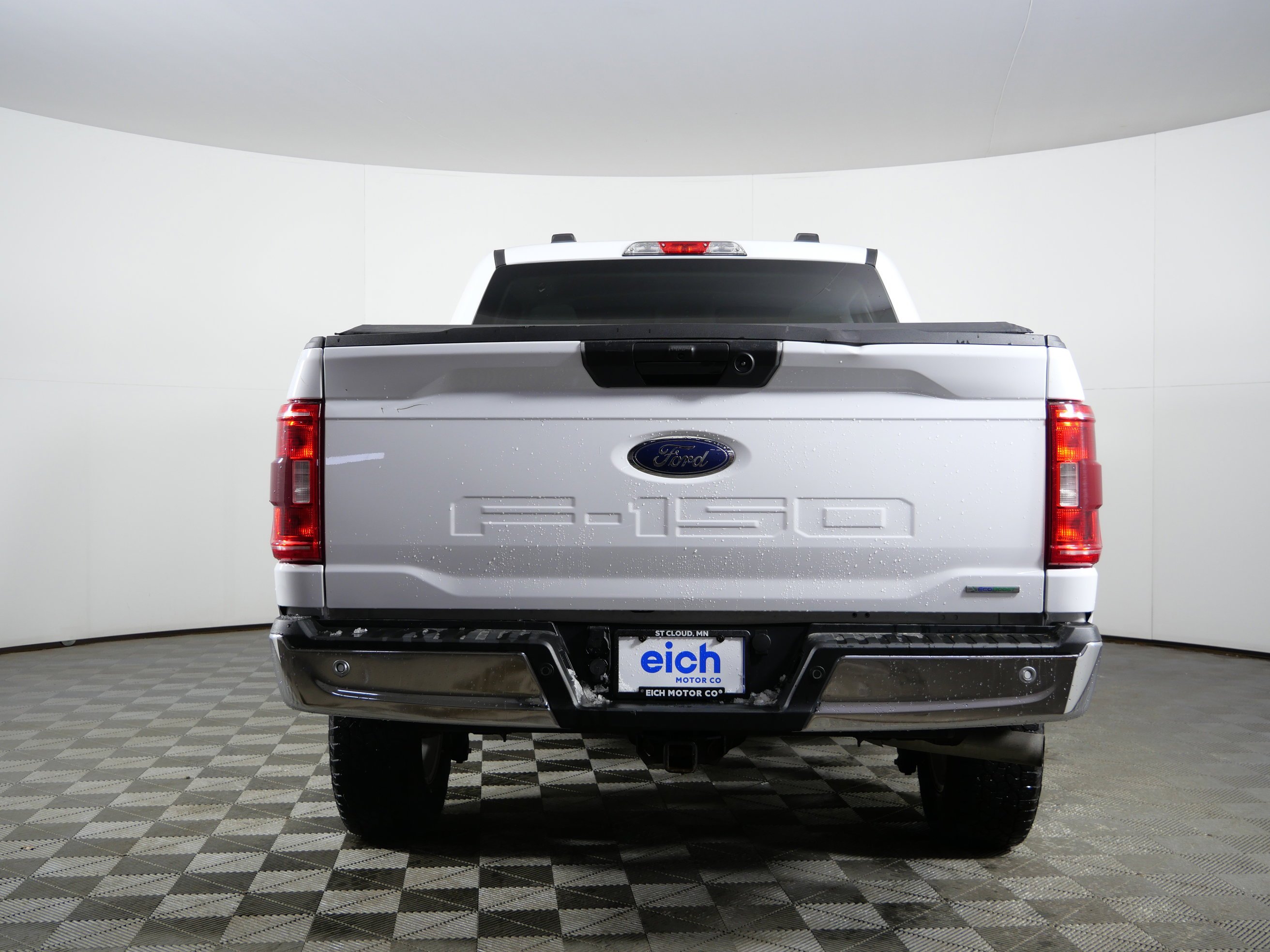 Used 2022 Oxford White Ford XLT image 6