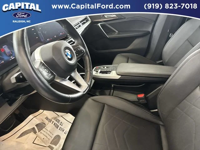 Used 2023 Gray BMW xDrive28i image 19