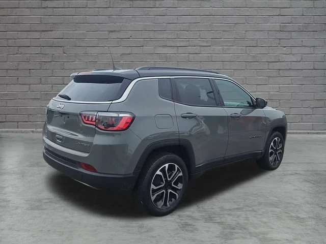 Used 2023 Gray Jeep Limited image 6
