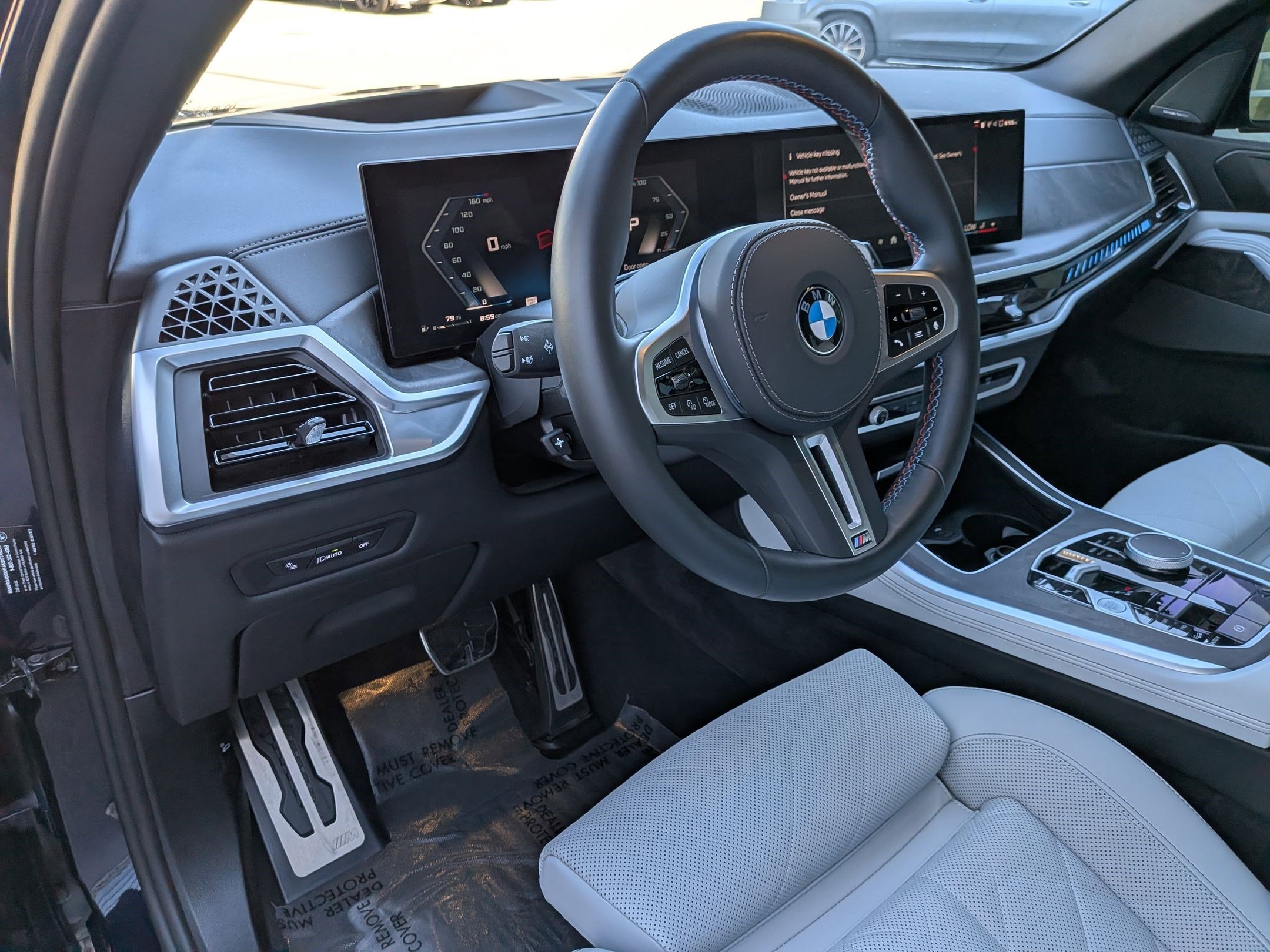 2025 BMW X5 M60i - Photo 13