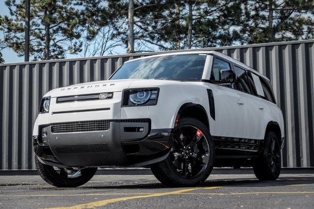 2026 Land Rover Defender 130 X-Dynamic SE
