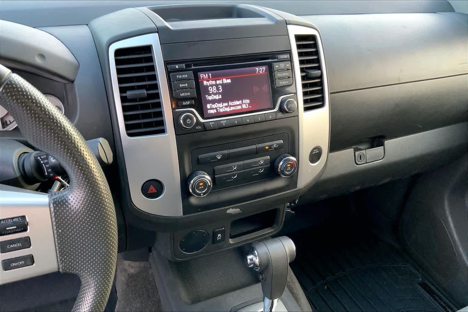 Used 2017 Brilliant Silver Nissan Desert Runner image 6