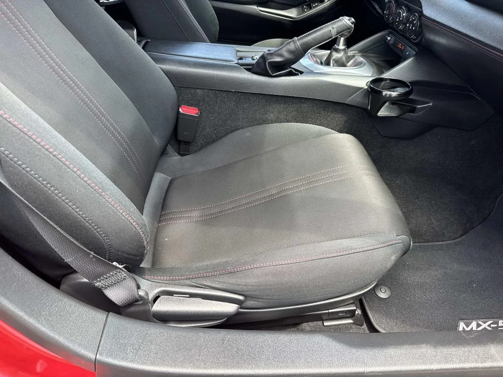 Used 2018 Red Mazda Club image 10