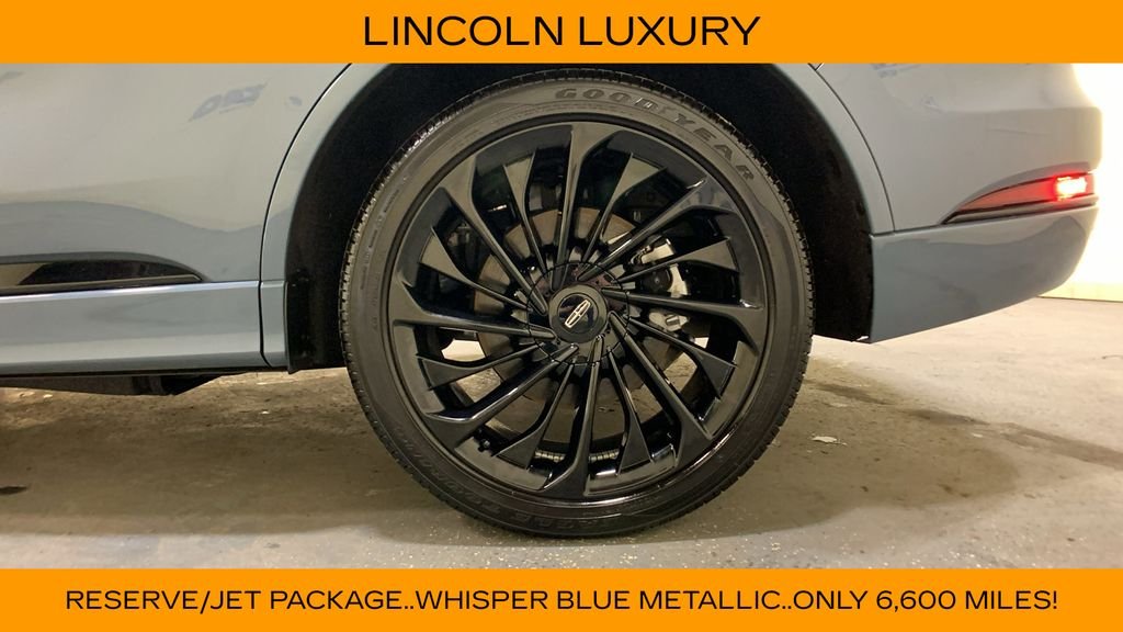 Used 2025 Blue Metallic Lincoln Reserve image 23