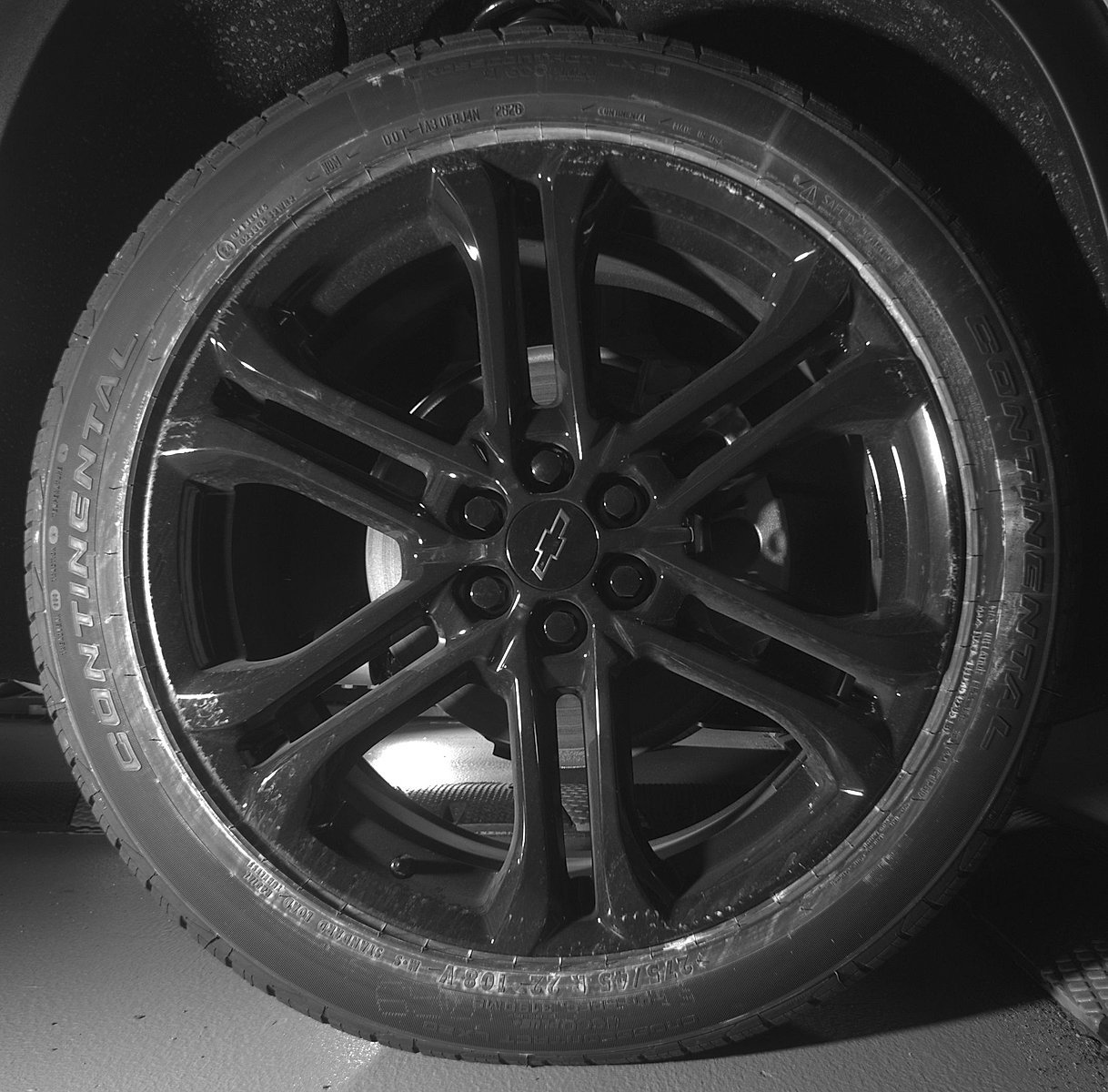 New 2027 Summit White Chevrolet LT image 33