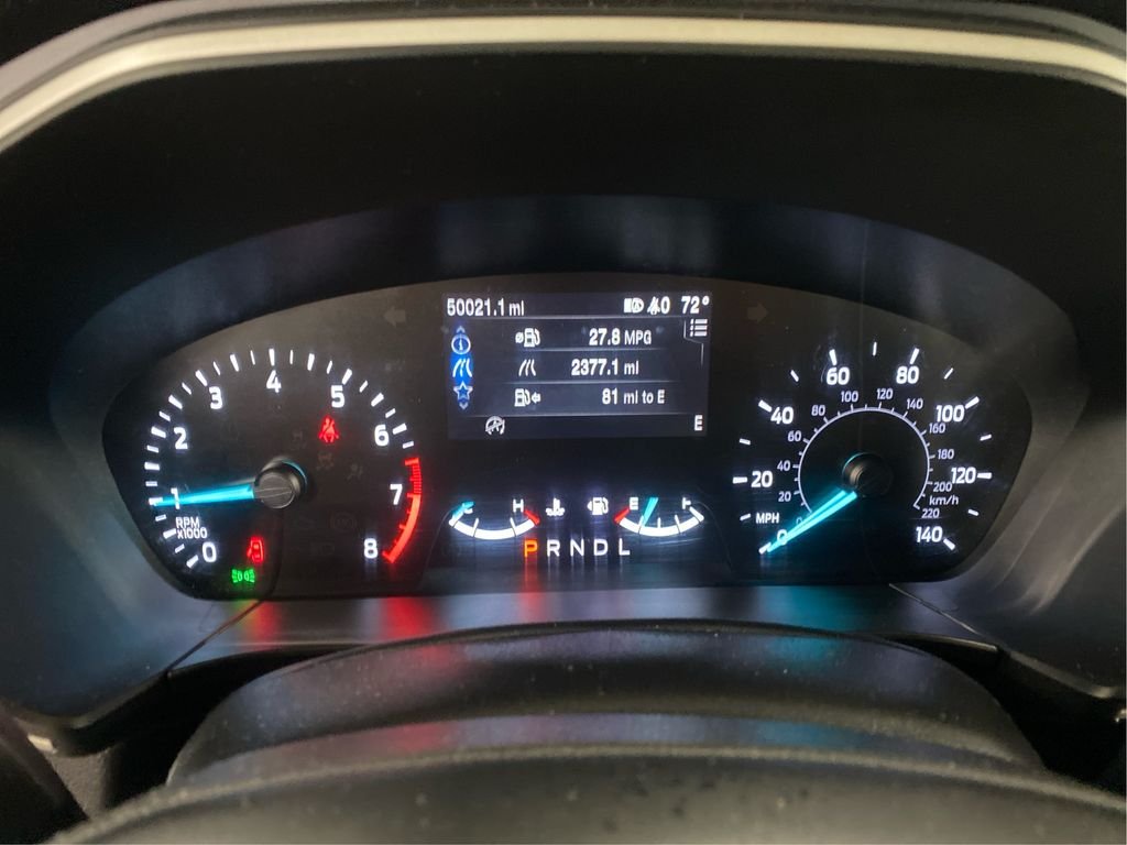 Used 2021 Red Ford SE image 12