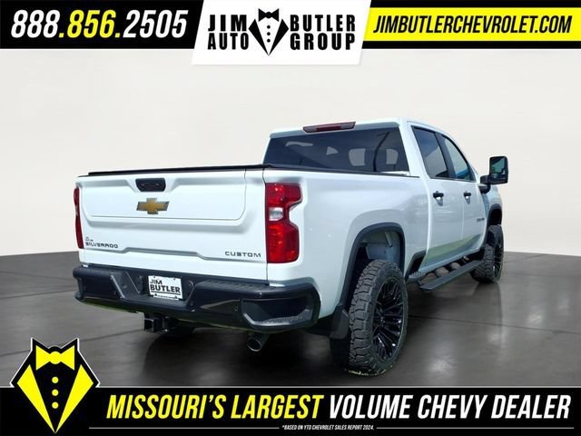 New 2026 Summit White Chevrolet Custom image 20