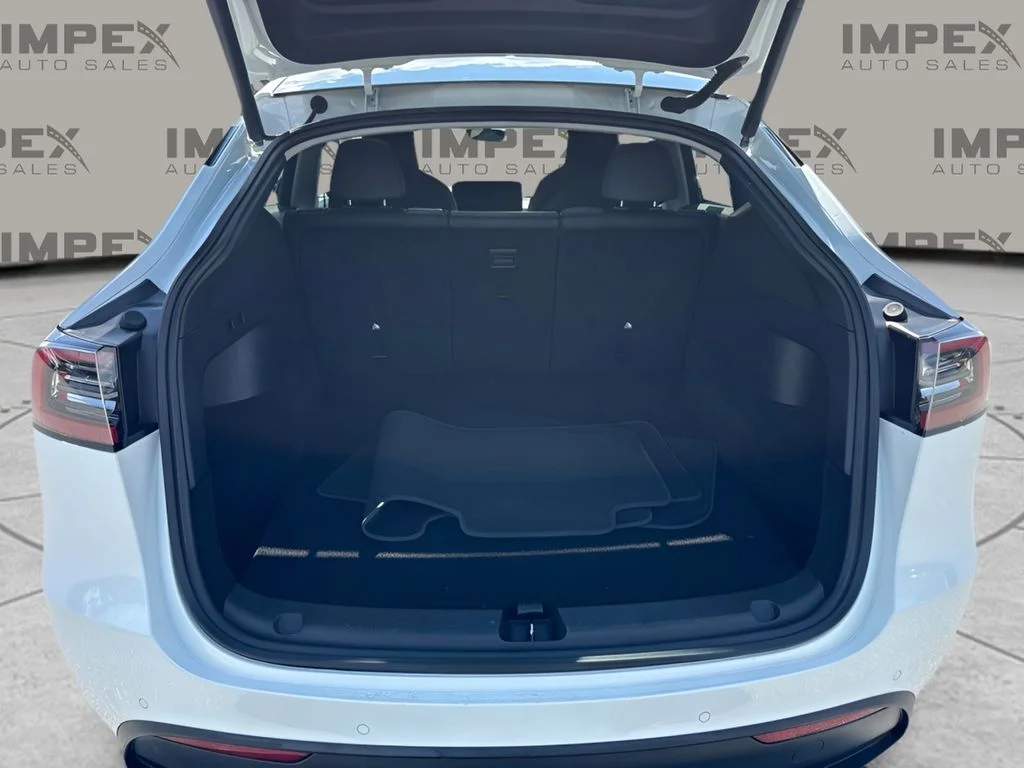 Used 2022 White Tesla Long Range image 26