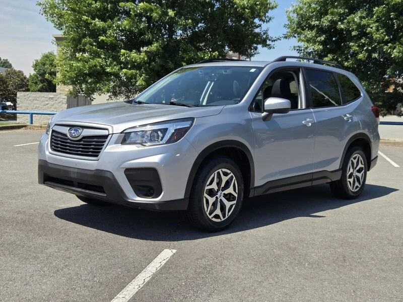 Used 2020 Ice Silver Metallic SUBARU PREMIUM image 1