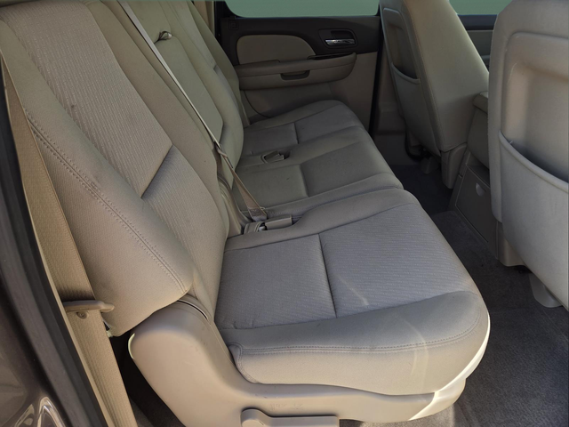 Used 2013 Gray GMC SLE 1500 image 23