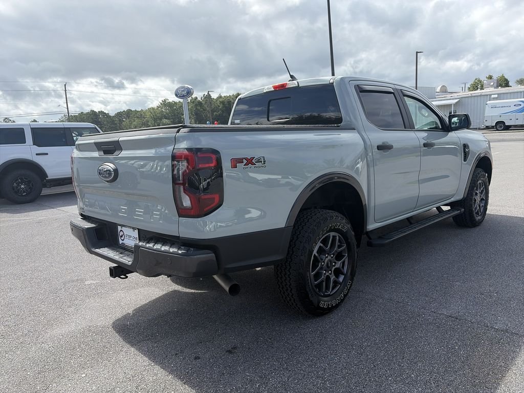 Used 2024 Green Ford XLT image 7