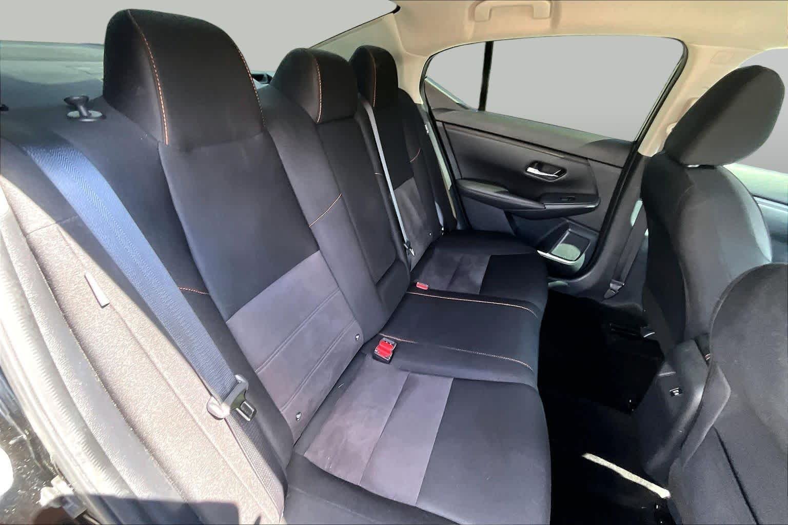 Used 2022 Super Black Nissan SR image 18