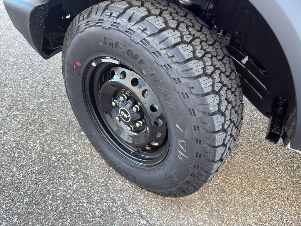 New 2026 Avalanche Gray Ford Base image 10