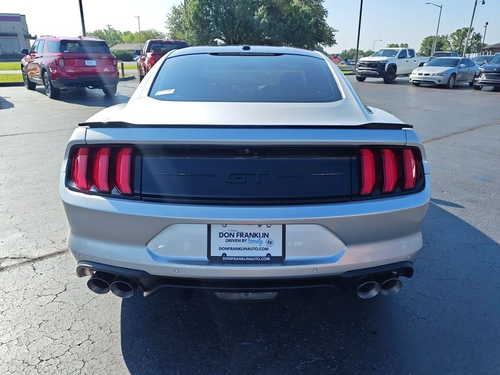 Used 2019 Silver Ford GT Premium image 4
