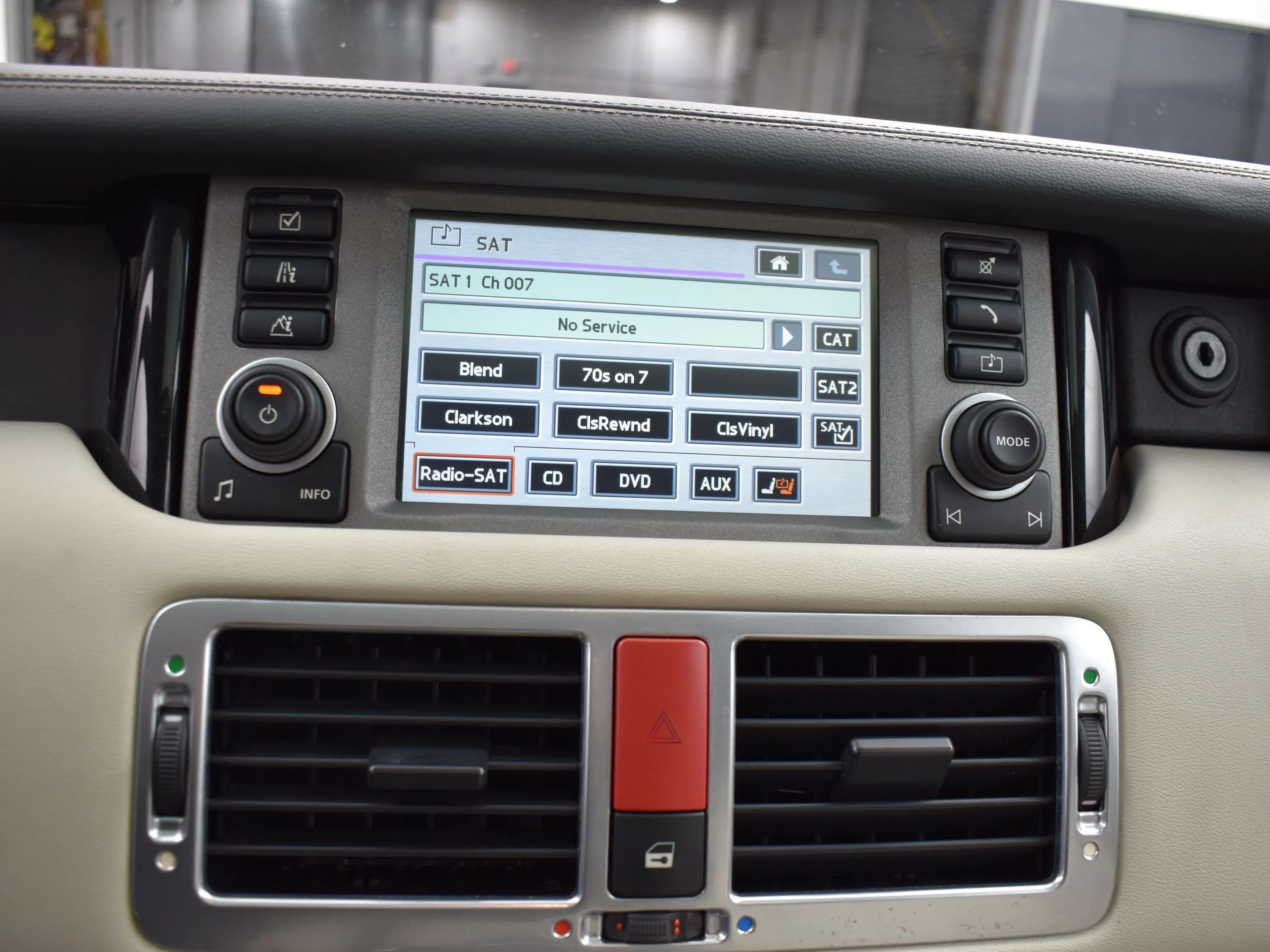 Used 2006 Java Black Land Rover SC image 13