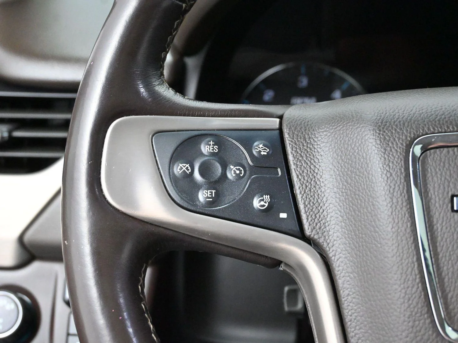 Used 2019 QUICKSILVER METALLIC GMC Denali image 17