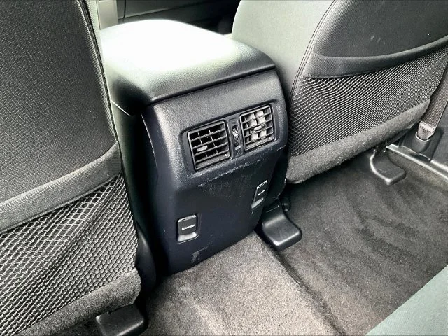 Used 2019 Silver Toyota SR5 image 10