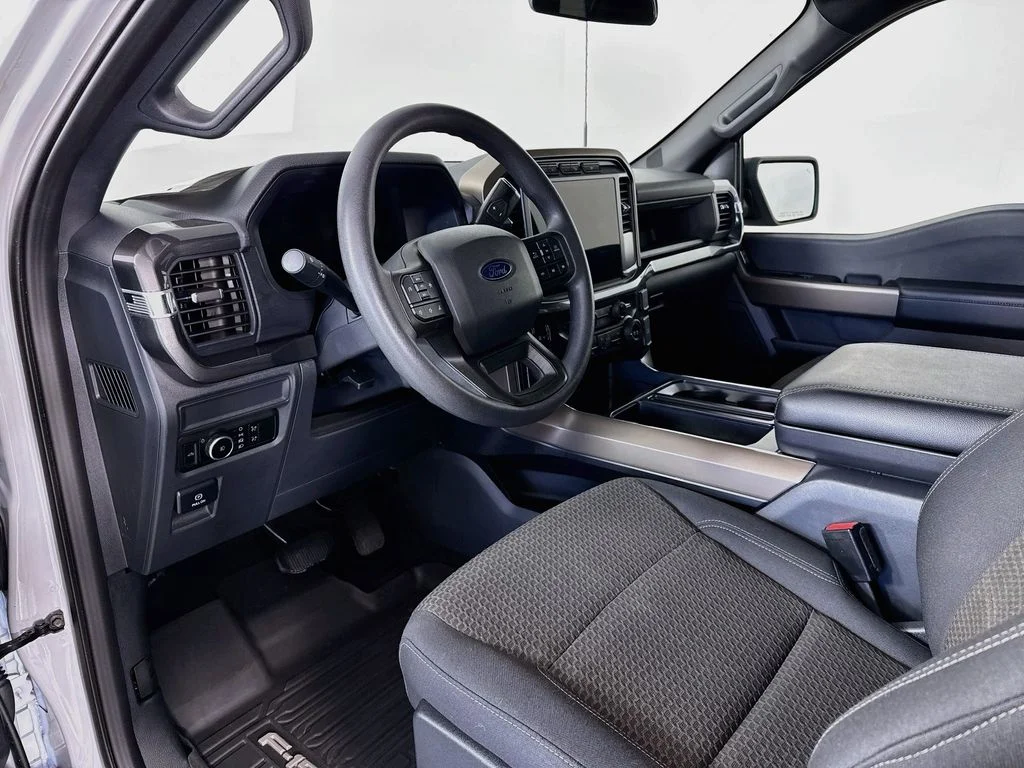 Used 2024 Avalanche Ford STX image 4