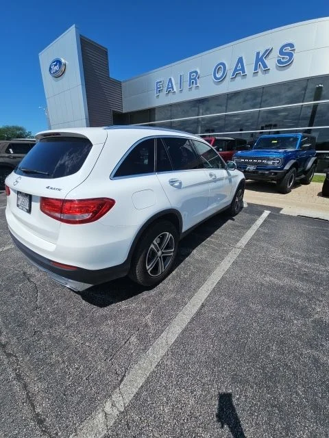 Used 2016 White Mercedes-Benz GLC 300 image 4