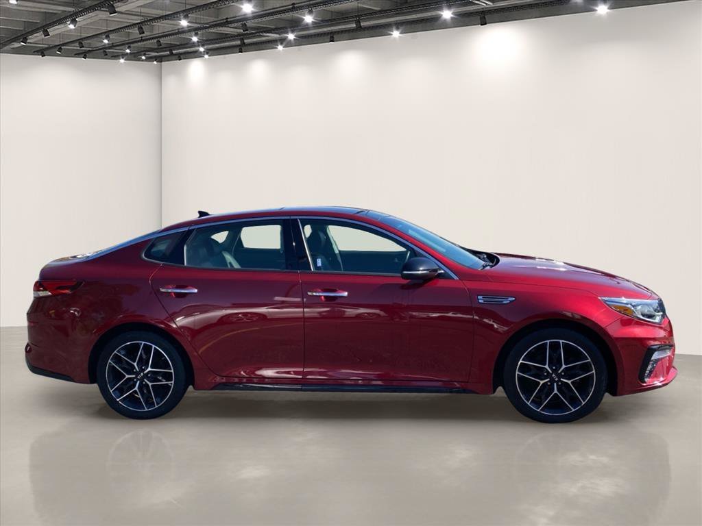 Certified Used 2020 Passion Red Kia SE image 9