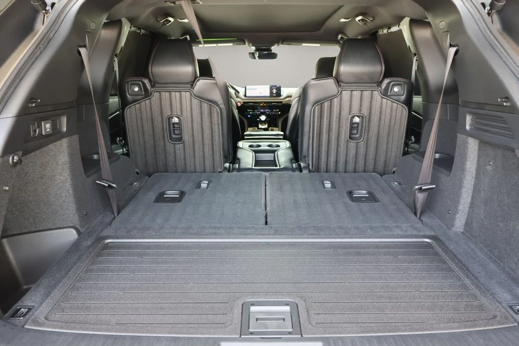 Used 2022 Black Acura A-Spec image 32